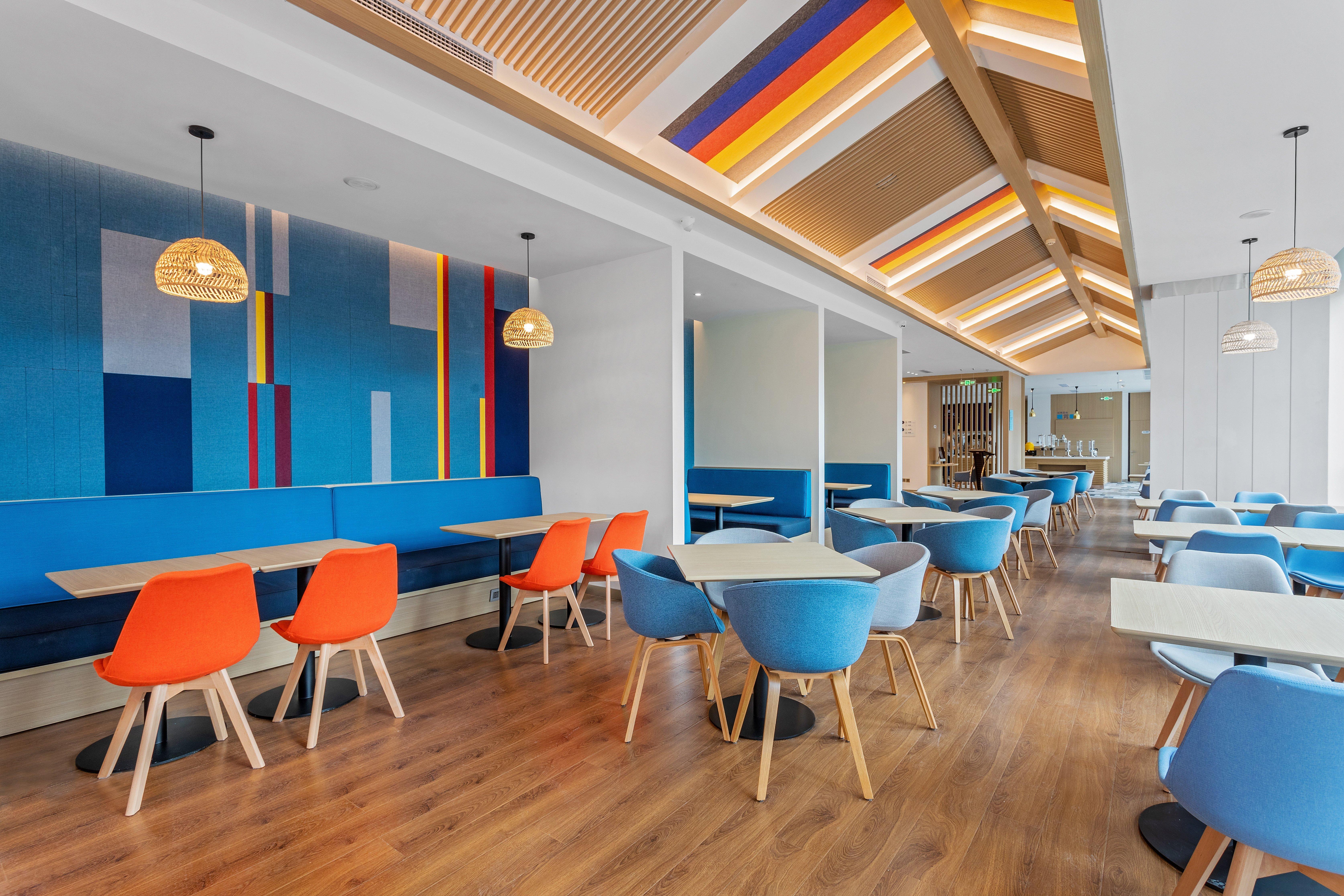 Holiday Inn Express Dali Xiaguan, an IHG Hotel Bagian luar foto